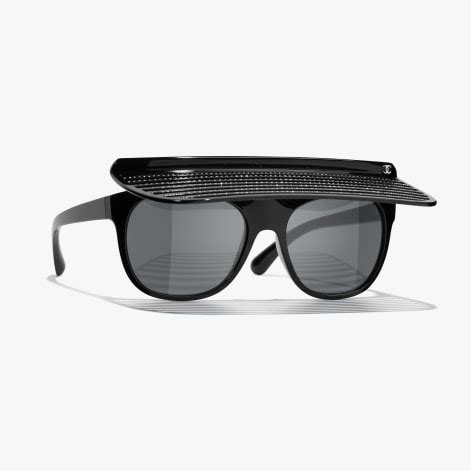 Sunglasses: Square Sunglasses, nylon fibre — Fashion 